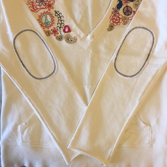 Lucky Brand embroidered sweatshirt flowers peace - Picture 7 of 10